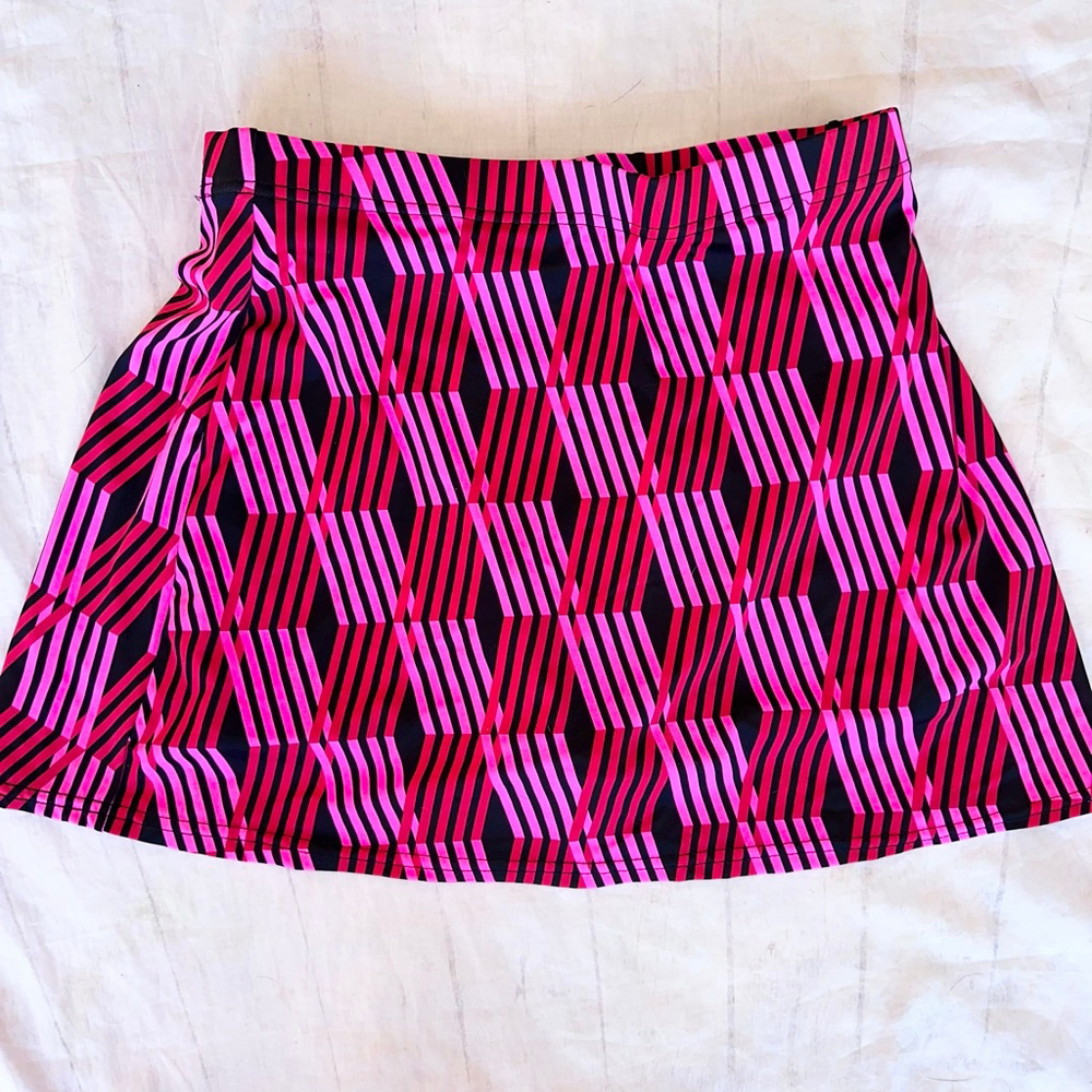 Rare HTF NWOT Women's Large Handy Spandy Geometric Skort Discontinued Pattern